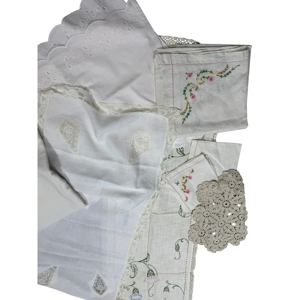 Vintage Linens Lot Embroidered Lace Doilies Scalloped Table Runner White Cottage